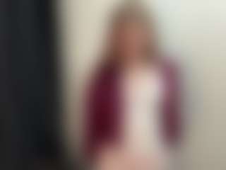 Live cam show with Elizabeth - Oil on SpankPalCams