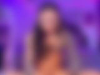 Live-camshow met TamaraGyal - Smoking op Camsoda