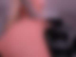 Live cam show with LEXIE WAYNE - Blonde Hair Petite on https://playwithruby.com
