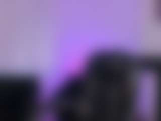 Live cam show with LEXIE WAYNE - Blonde Hair Petite on AdultVida.com