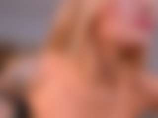 Live cam show with LEXIE WAYNE - Shaved Pussy on sexylive.show