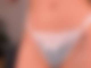 Live cam show with LEXIE WAYNE - Blonde Hair Petite on Hubzter Live