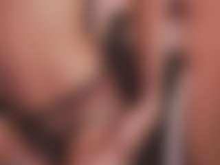 Live cam show with andreamagic - Brown Eyes on Gym Cam Girls