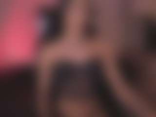 Live cam show with andreamagic - Nipple Piercings on Milfs Live