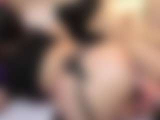 Live cam show with EleanorPark - Tease on CamSodaAdn
