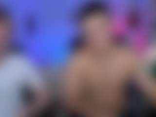 Live-Cam-Show mit emmanuel-shine - Drinking auf Camsoda