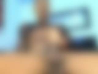 Live cam show with hotboyluxeet - Latino on Camsoda