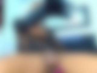 Live cam show with hotboyluxeet - Average on fuck-show.com