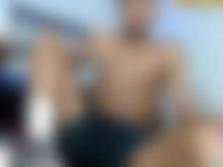 Live cam show with hotboyluxeet - Submissive on TeamSkeetLive