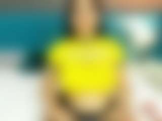 Live cam show with LunnaMoretti - Brown Hair on Hubzter Live