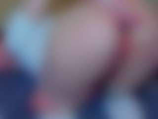 Live cam show with MichelleSexyDoll - Spanking on milfzrlive.com