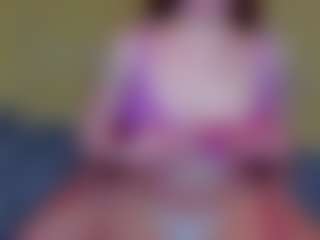 Live cam show with MichelleSexyDoll - Gagging on crypto-cams