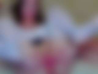 Live cam show with MichelleSexyDoll - Fuck on liverealitysex.com