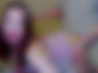 Live cam show with MichelleSexyDoll - Gagging on CamwithHer