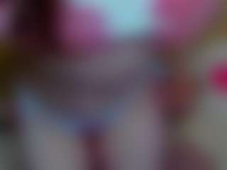 Live cam show with MichelleSexyDoll - Gagging on Gym Cam Girls