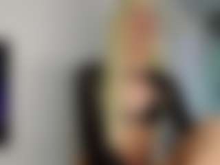 Live cam show with Aiunii - Tattoos on LiveSexCams6