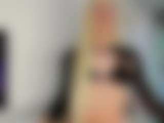 Aiunii's Live Sex Cam Show