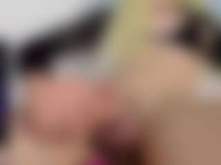 Aiunii's Live Sex Cam Show