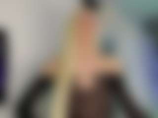 Aiunii's Live Sex Cam Show