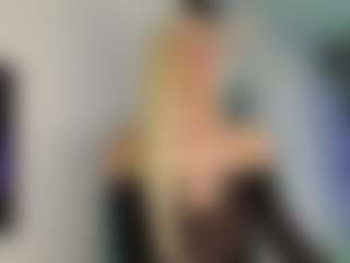 Aiunii's Live Sex Cam Show
