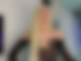 Aiunii's Live Sex Cam Show