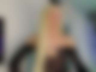 Aiunii's Live Sex Cam Show