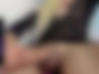 Aiunii's Live Sex Cam Show