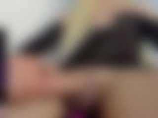 Aiunii's Live Sex Cam Show