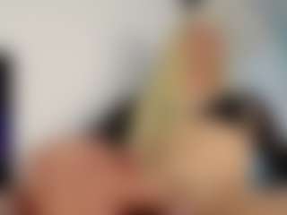 Live cam show with Aiunii - Lean on Camsoda