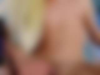 Aiunii's Live Sex Cam Show