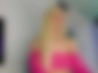 Aiunii's Live Sex Cam Show