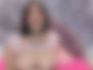 Live cam show with Aurelia Walker - Body Massage on sexytreat.net