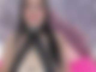 Live cam show with Aurelia Walker - Normal on SxyPornLive