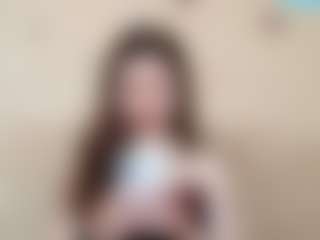 Live cam show with KassieWheatcroft - Normal on fapnchat