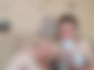 Live cam show with KassieWheatcroft - Brown Hair on Latina Girls