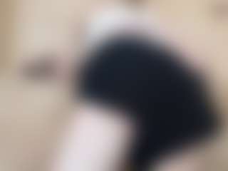 Live cam show with KassieWheatcroft - Public Brown Hair on CamSextacy