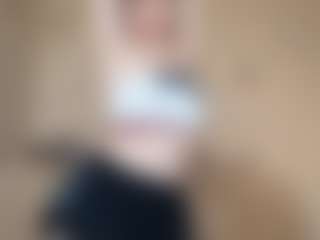 Live cam show with KassieWheatcroft - Cute on madthumbs