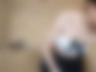 Live cam show with KassieWheatcroft - Cuckold on madthumbs