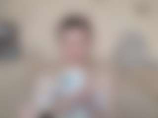 Live cam show with KassieWheatcroft - Cuckold on madthumbs