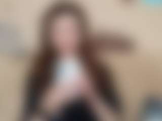 Live cam show with KassieWheatcroft - Eating Pussy on AdultVida.com