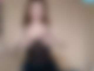 Live cam show with KassieWheatcroft - Thin on Streamer API
