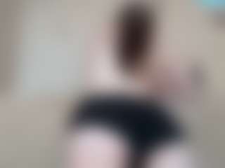 Live cam show with KassieWheatcroft - Facial Piercings on Camsoda