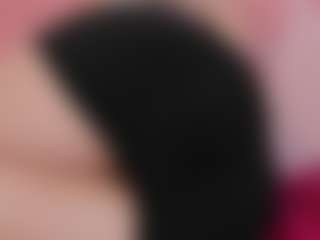 Live cam show with konnieRuiz - Strip MILF on parknlotfishbdy