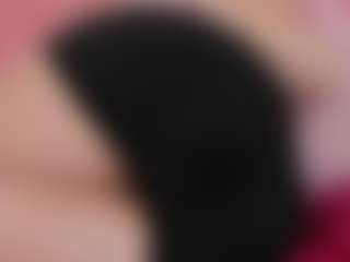 Live cam show with konnieRuiz - Butt Plug on Milf Play
