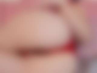 Live cam show with konnieRuiz - Striptease MILF on Camsoda