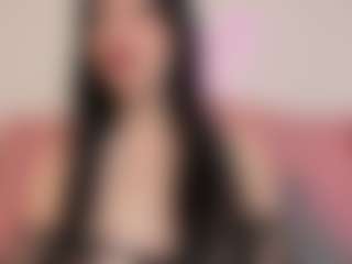 konnieRuiz MILF webcam performer live streaming
