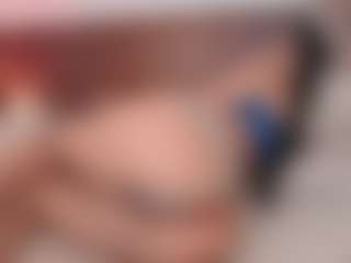 Luna-Rousse's Live Sex Cam Show