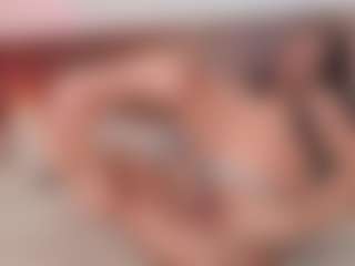 Luna-Rousse's Live Sex Cam Show