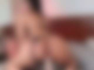 Luna-Rousse's Live Sex Cam Show