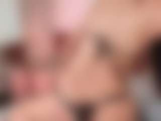Luna-Rousse's Live Sex Cam Show